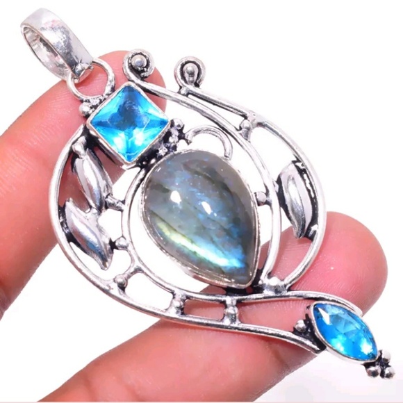 Jewelry - Labradorite with blue Topaz 925 silver